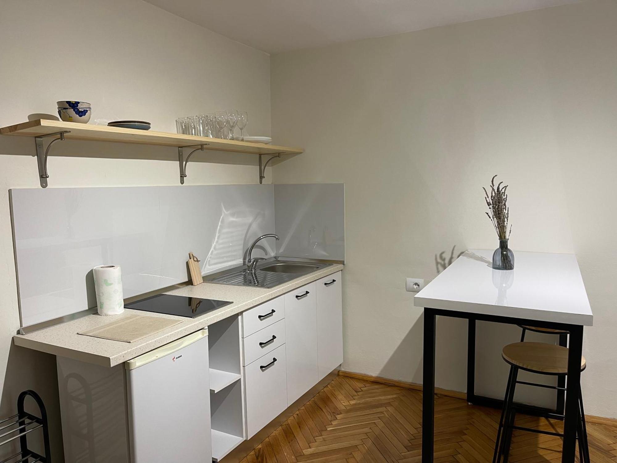 Cozy Apartment, In The Center Of Tirana Buitenkant foto