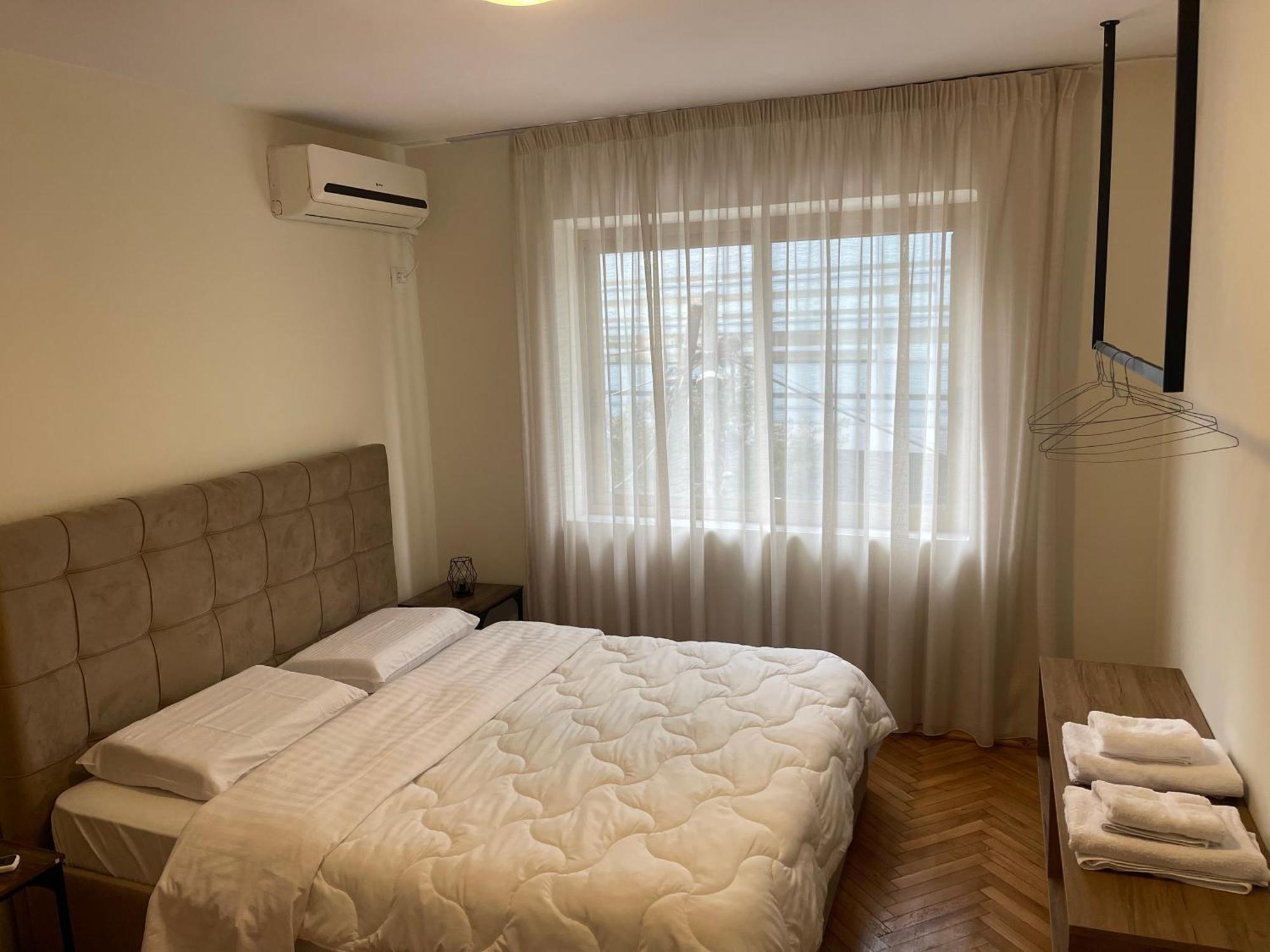 Cozy Apartment, In The Center Of Tirana Buitenkant foto